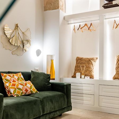 Old Court Luxury Suite&Spa By Monholiday Монополи Экстерьер фото